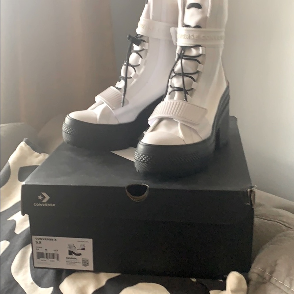 Ladies Converse